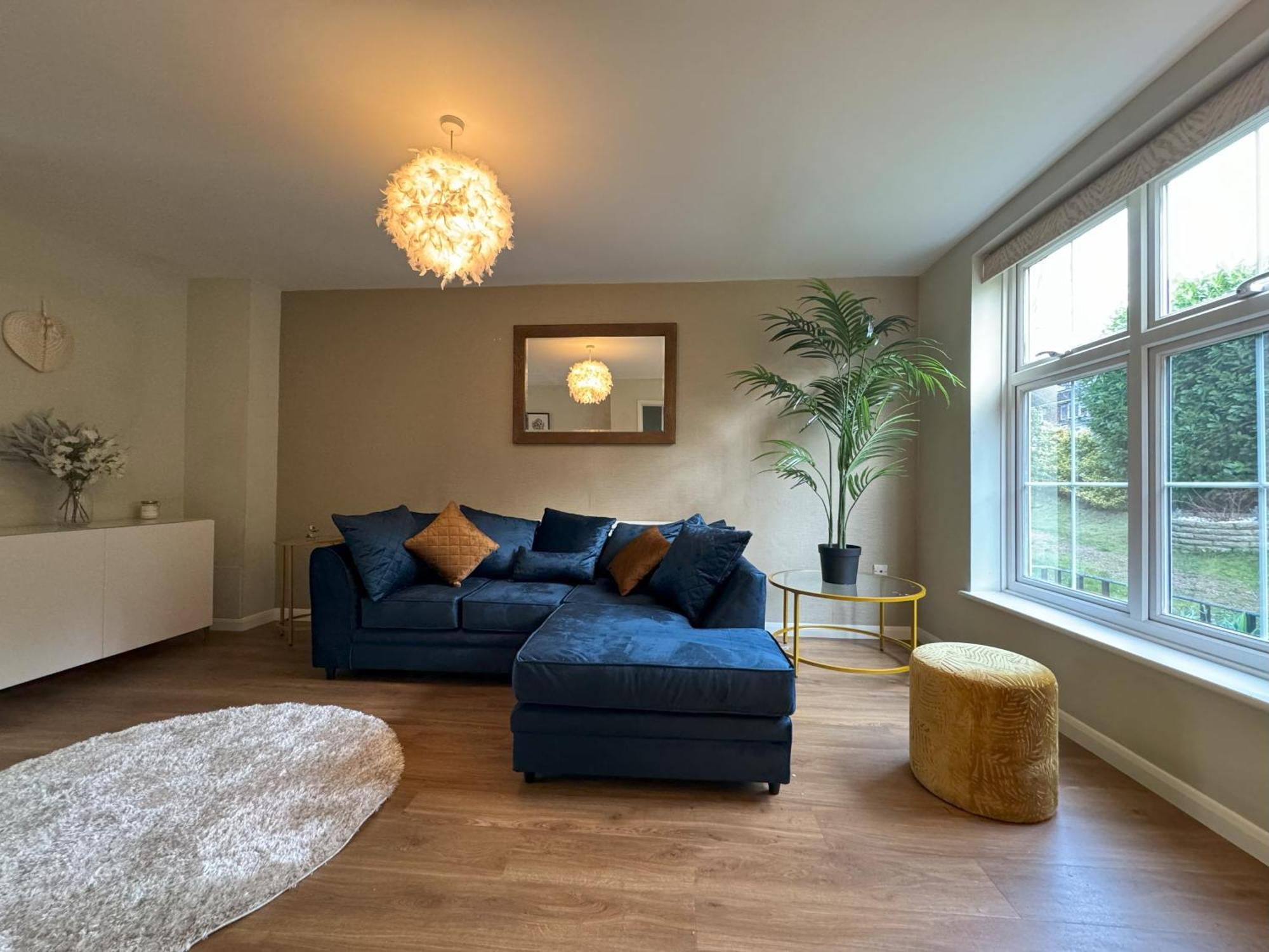 Chieveley Mews By Sarrochic Villa Sunningdale Eksteriør billede